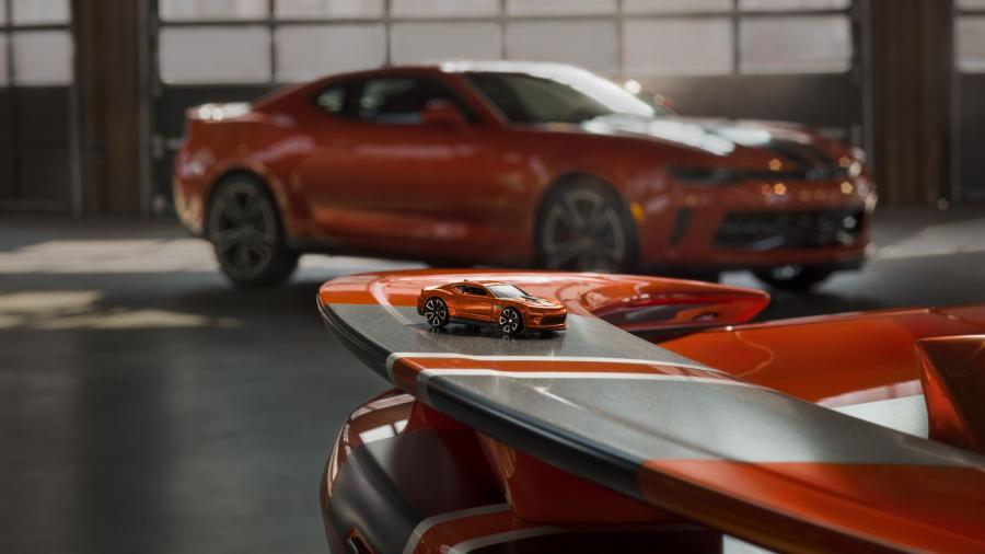 Детали экстерьера Chevrolet COPO Camaro Hot Wheels Package 2018 года  (фото 2 из 3)